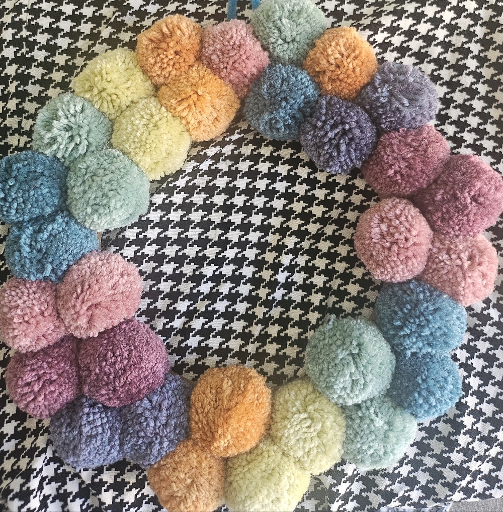 Rainbow Pom Pom